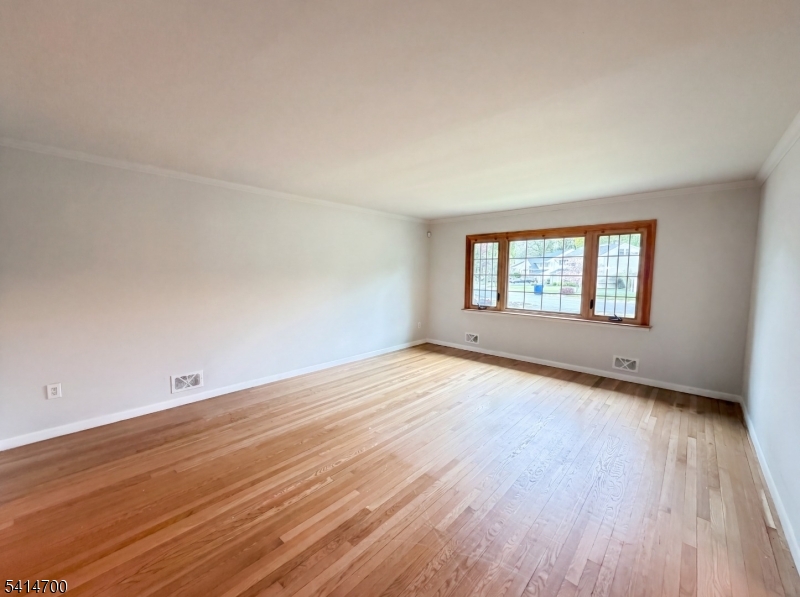 78 Parkside Road Plainfield, NJ 07060 - Photo 5 of 18