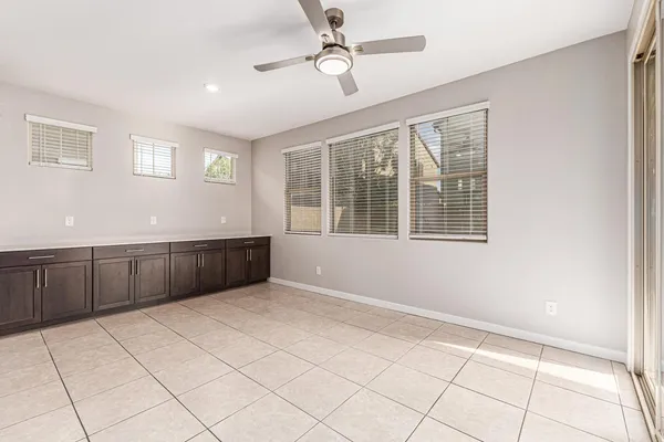 $2,700 | 1015 East Thompson Way, Chandler, AZ 85286