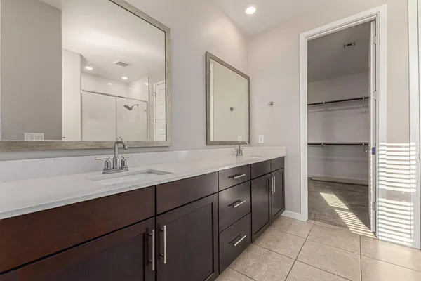 $2,700 | 1015 East Thompson Way, Chandler, AZ 85286