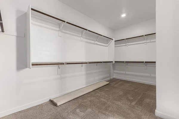 $2,700 | 1015 East Thompson Way, Chandler, AZ 85286