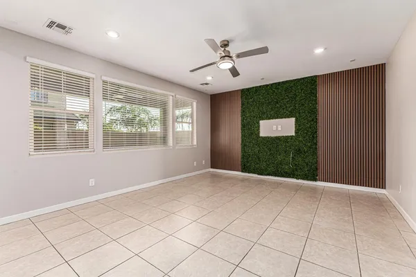 $2,700 | 1015 East Thompson Way, Chandler, AZ 85286