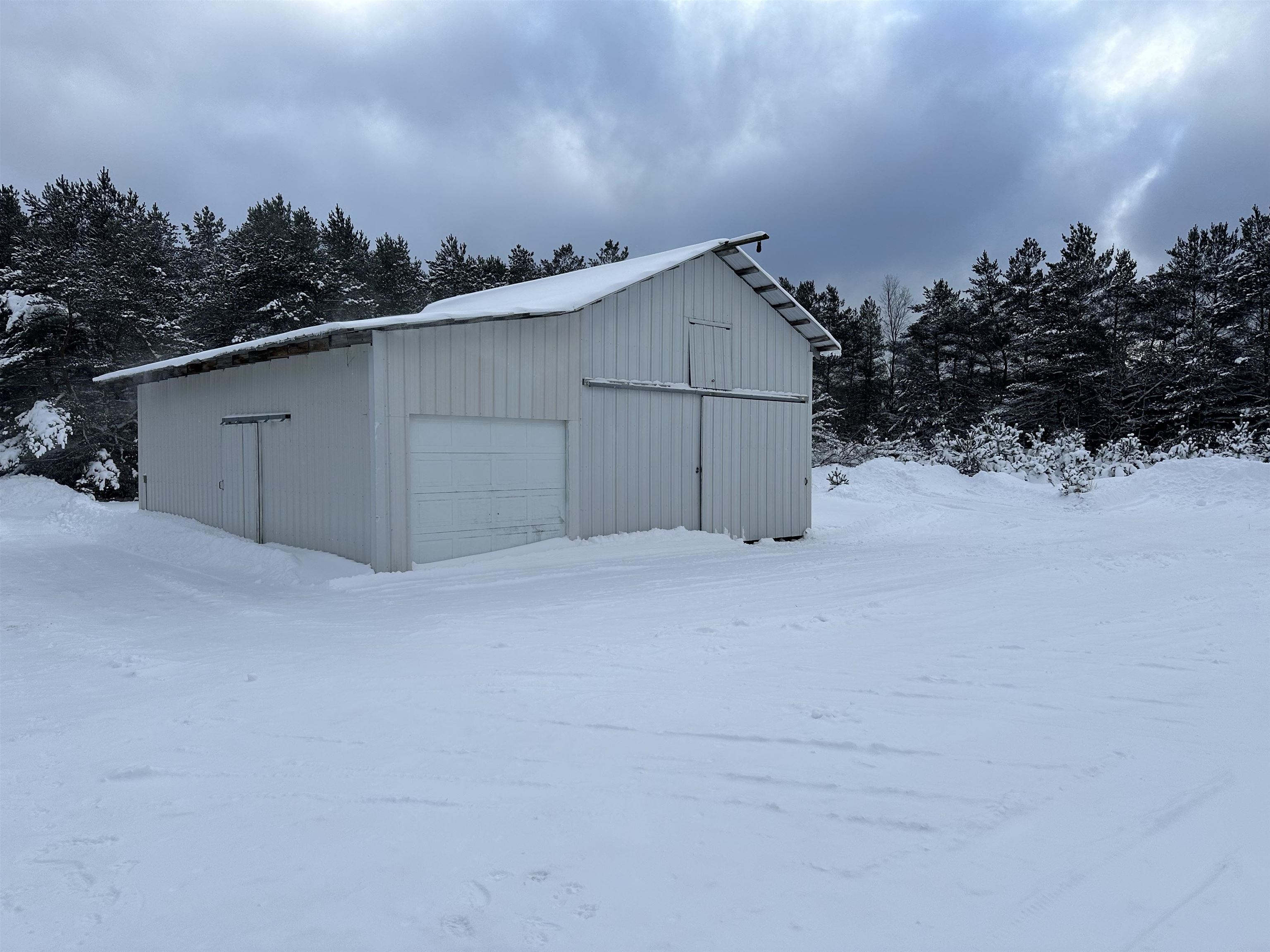 5720 East 28 Road Cadillac, MI 49601 - Photo 5 of 5 Gallery Image 5