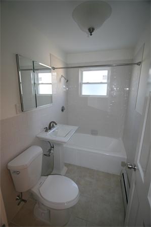 35 Boulevard Road, Unit 2 Arlington, MA 02474 - Photo 11 of 24 Gallery Image 11