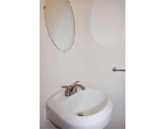 35 Boulevard Road, Unit 2 Arlington, MA 02474 - Photo 14 of 24 Gallery Image 14