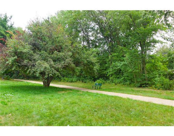 35 Boulevard Road, Unit 2 Arlington, MA 02474 - Photo 24 of 24 Gallery Image 24