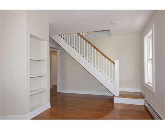 35 Boulevard Road, Unit 2 Arlington, MA 02474 - Photo 5 of 24 Gallery Image 5