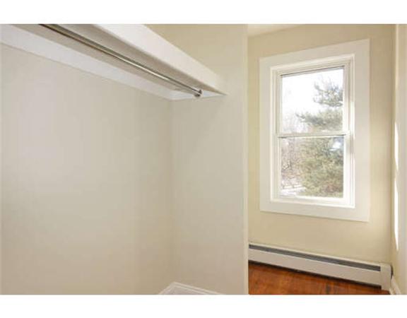 35 Boulevard Road, Unit 2 Arlington, MA 02474 - Photo 8 of 24 Gallery Image 8
