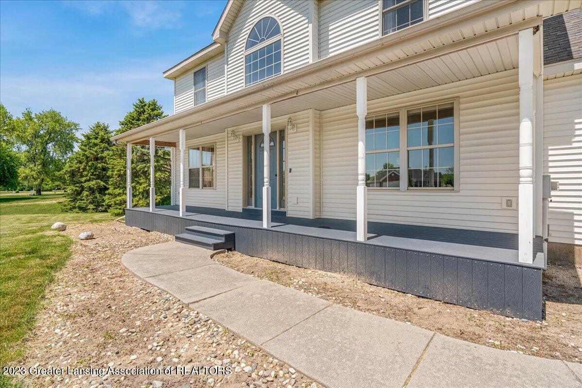 65 Three Oaks Road Okemos, MI 48864 - Photo 8 of 61 56-Media Jett-52
