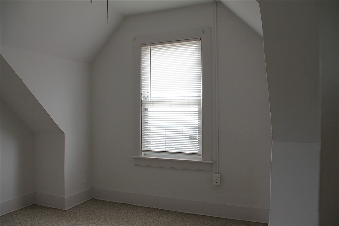 14 George Street Westerly, RI 02891 - Photo 20 of 27