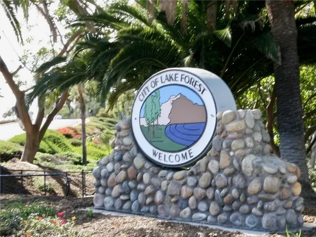 $1,299,000 | 25381 Esrose Court, Lake Forest, CA 92630