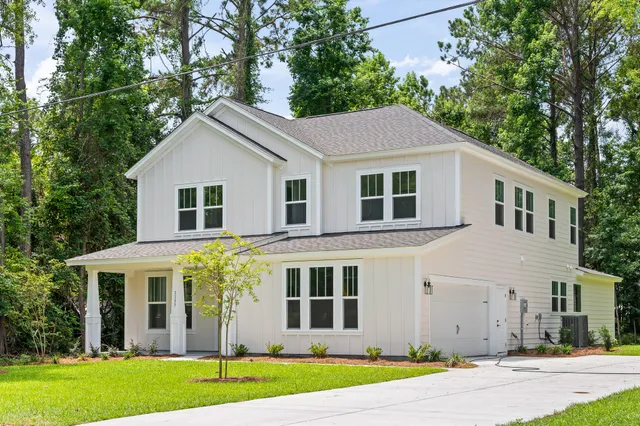 $650,000 | 5180 Stono Plantation Drive, Hollywood, SC 29449