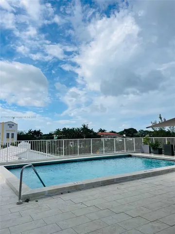 $595,000 | 2829 Indian Creek Drive, Unit 608, Miami Beach, FL 33140