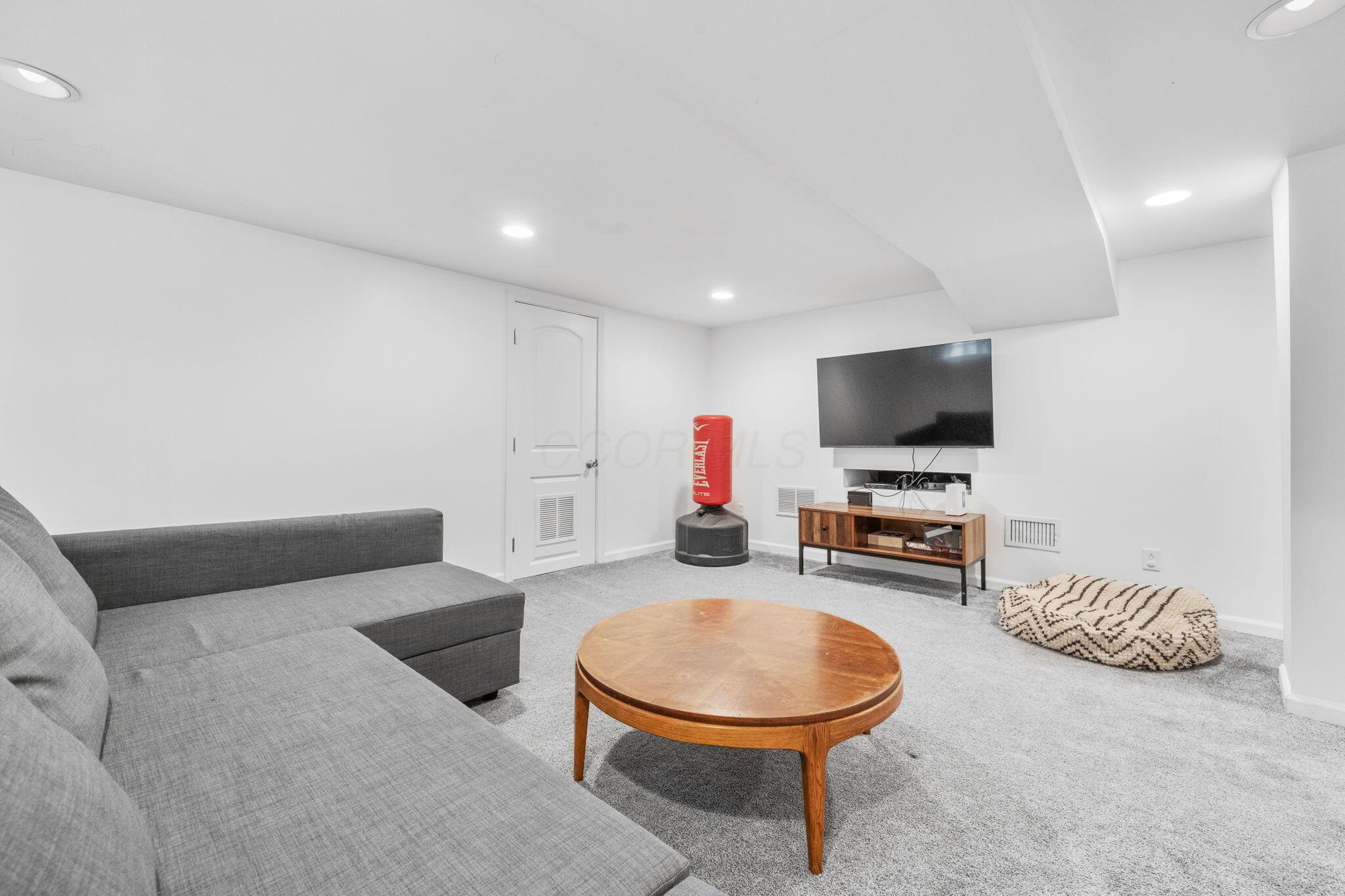 115 North Cassingham Road Columbus, OH 43209 - Photo 49 of 70 FINISHED BASEMENT