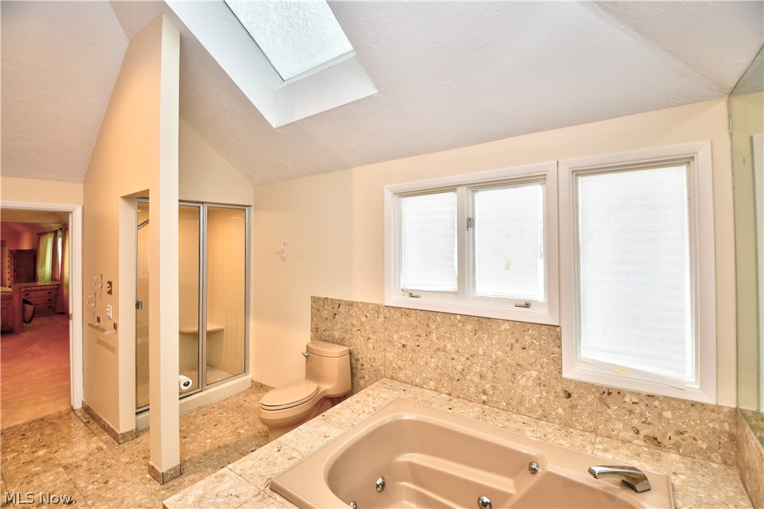 2550 Cedarwood Road Pepper Pike, OH 44124 - Photo 16 of 35 main bath