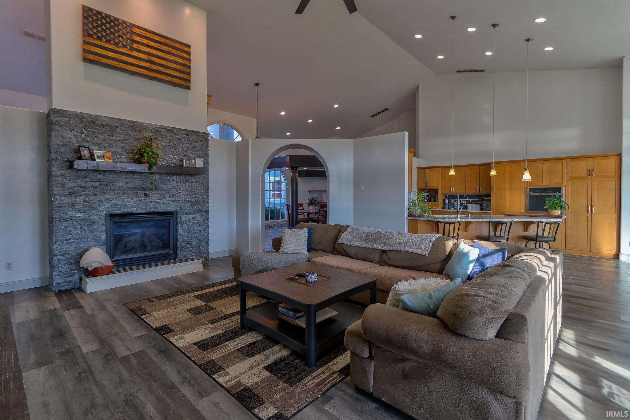9211 Heim Road Chandler, IN 47610 - Photo 11 of 36 Gallery Image 11