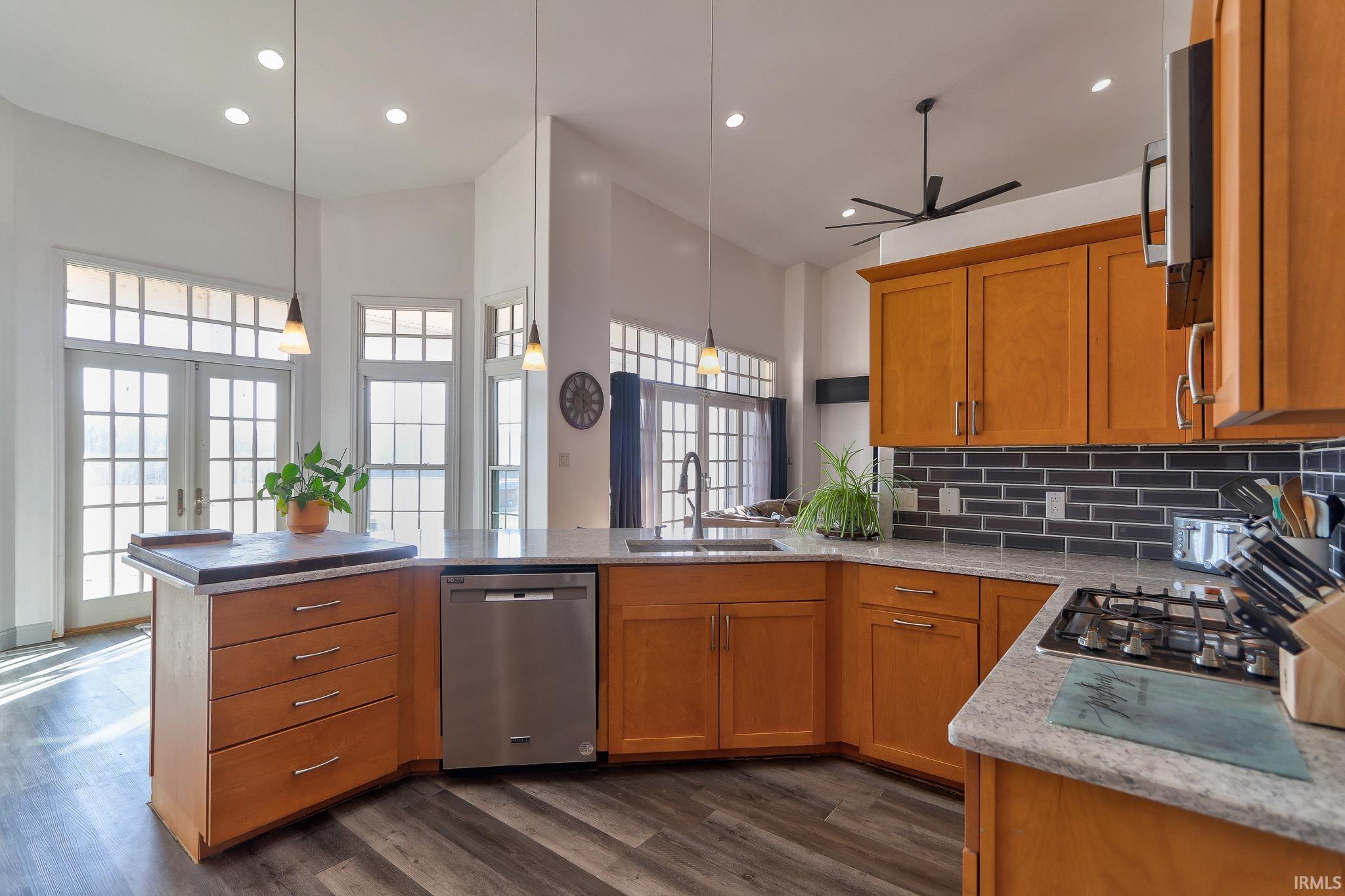 9211 Heim Road Chandler, IN 47610 - Photo 14 of 36 Gallery Image 14