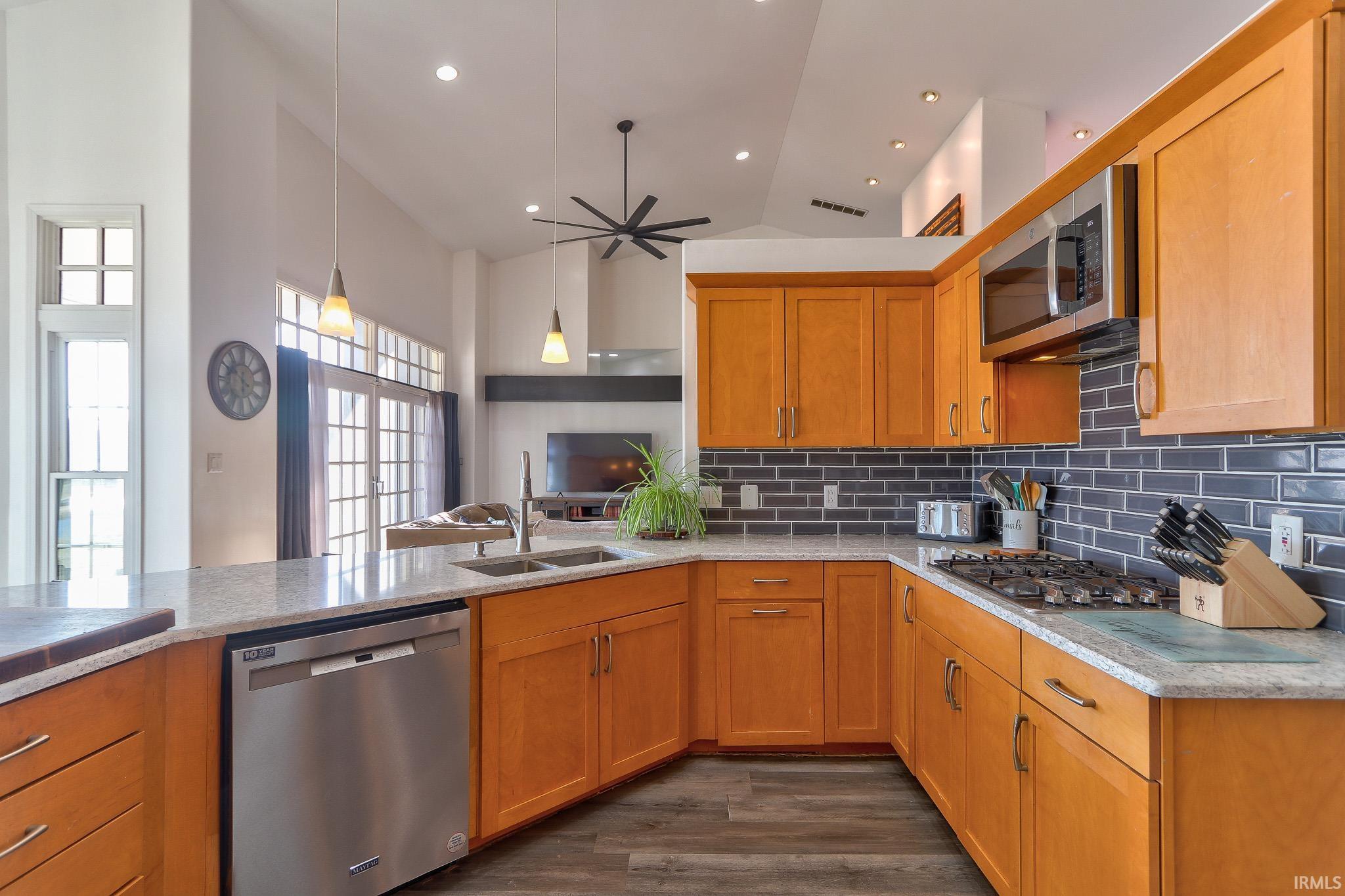 9211 Heim Road Chandler, IN 47610 - Photo 15 of 36 Gallery Image 15