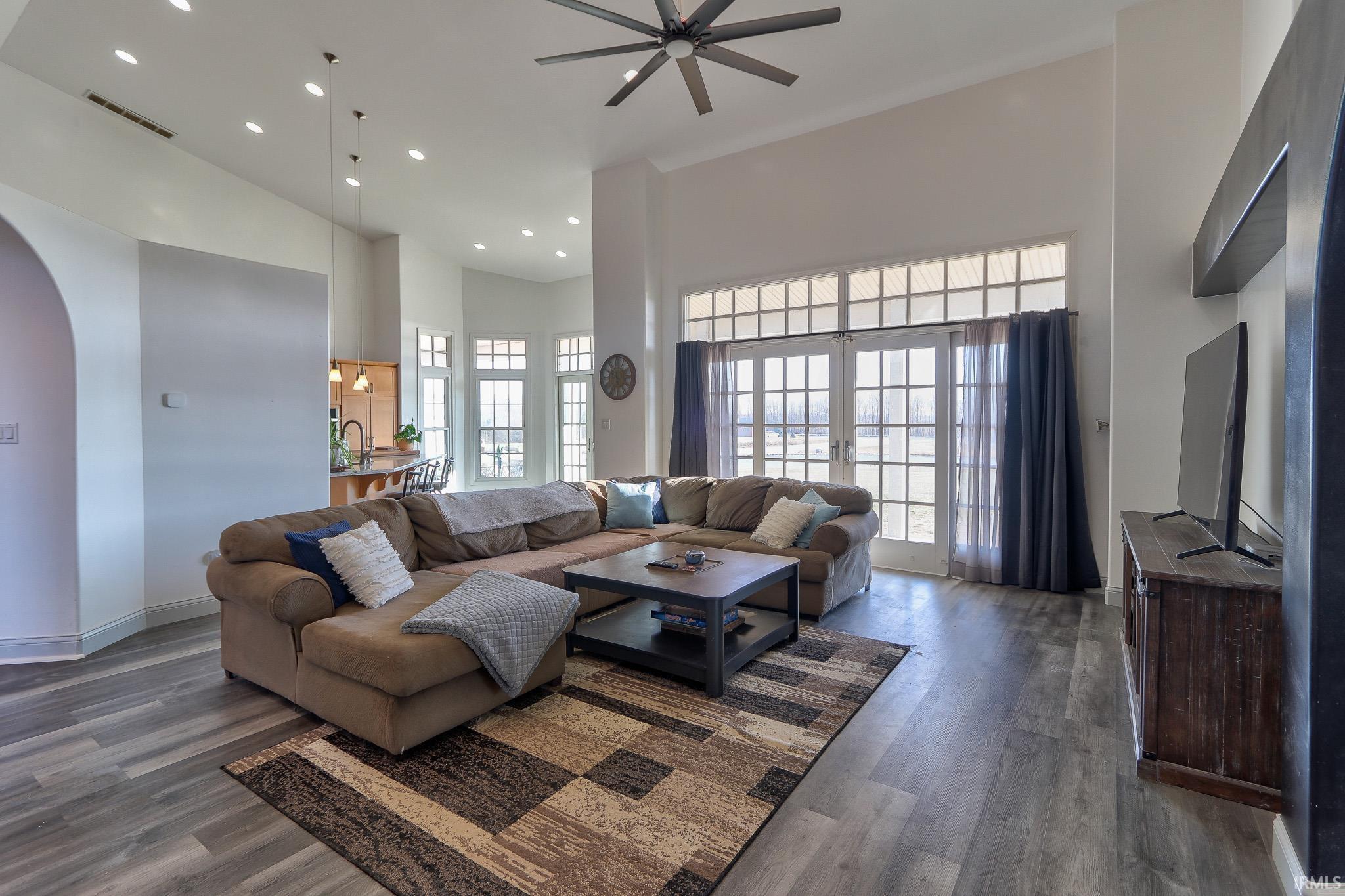 9211 Heim Road Chandler, IN 47610 - Photo 9 of 36 Gallery Image 9
