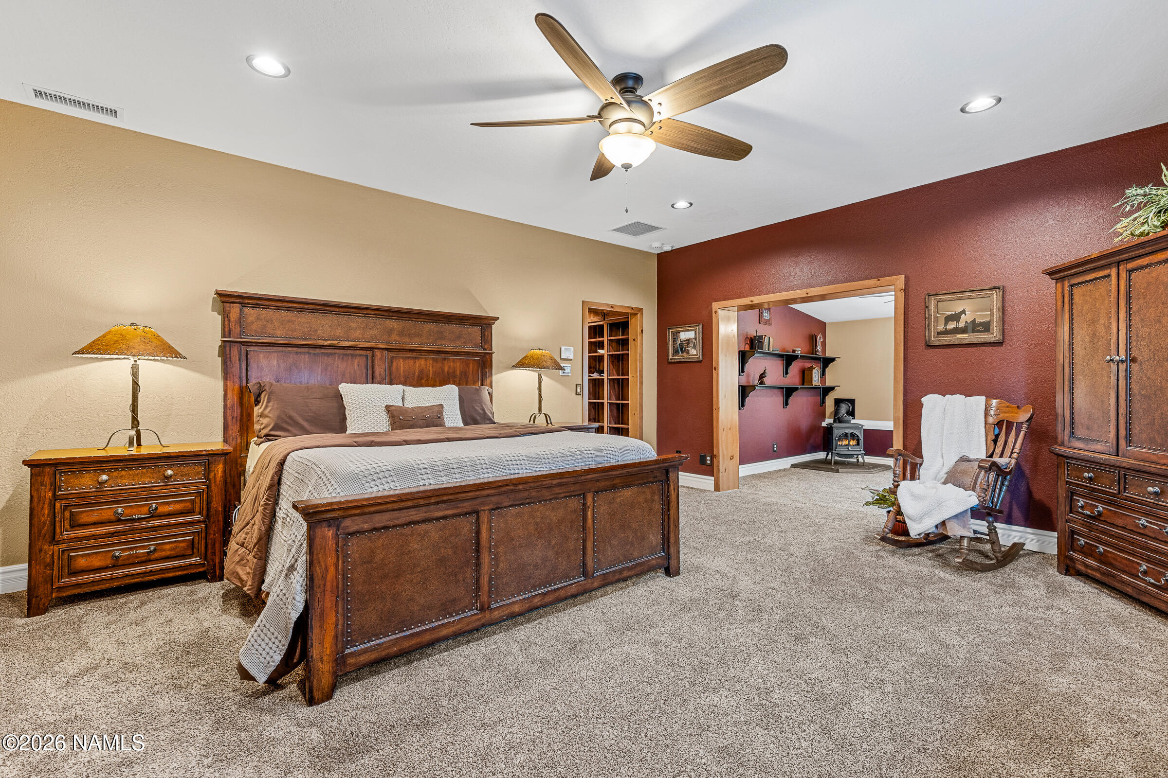8921 Hulls Road Flagstaff, AZ 86004 - Photo 21 of 80 Stunning Primary Suite