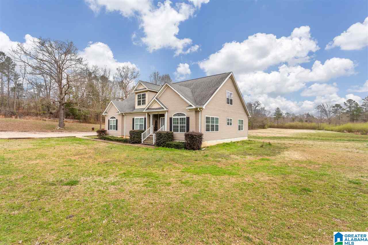 118 Racer Lane Oxford, AL 36203 - Photo 2 of 35