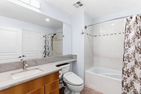 $699,000 | 300 West Beech Street, Unit 1705, San Diego, CA 92101