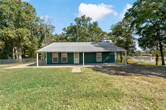 $199,900 | 495 County Road 3100, Clarksville, TX 75426