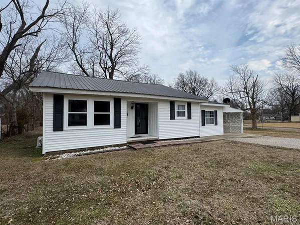 $69,900 | 500 Frisco Street, Campbell, MO 63933