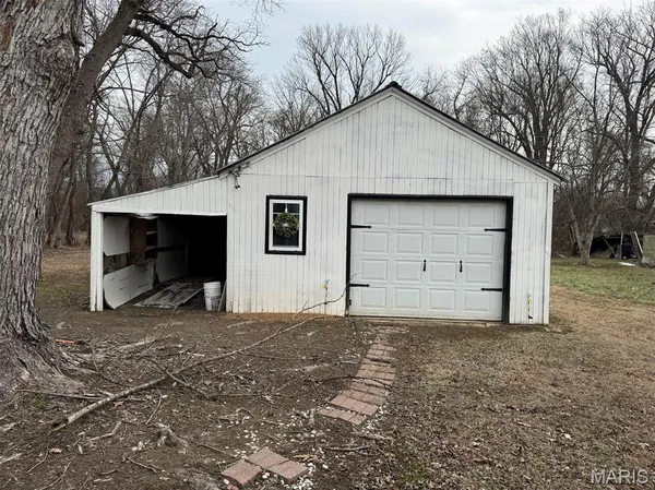 $69,900 | 500 Frisco Street, Campbell, MO 63933