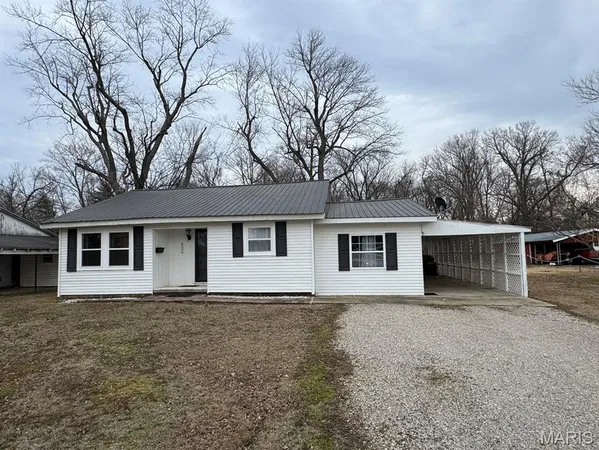 $69,900 | 500 Frisco Street, Campbell, MO 63933