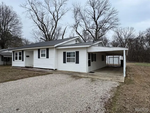 $69,900 | 500 Frisco Street, Campbell, MO 63933