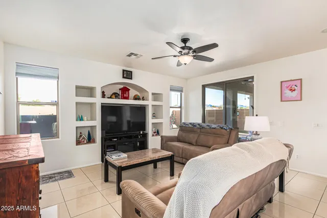 $400,000 | 29724 West Whitton Avenue, Buckeye, AZ 85396