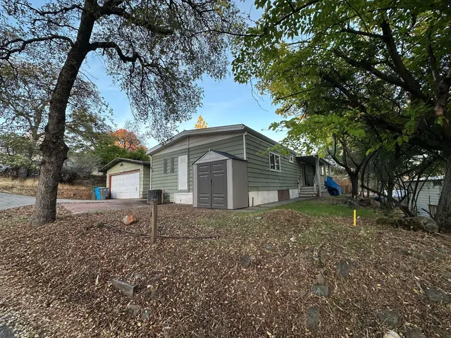 a house view with a outdoor space