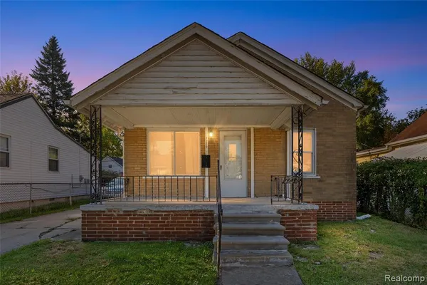 $100,000 | 7212 Hudson Avenue, Warren, MI 48091
