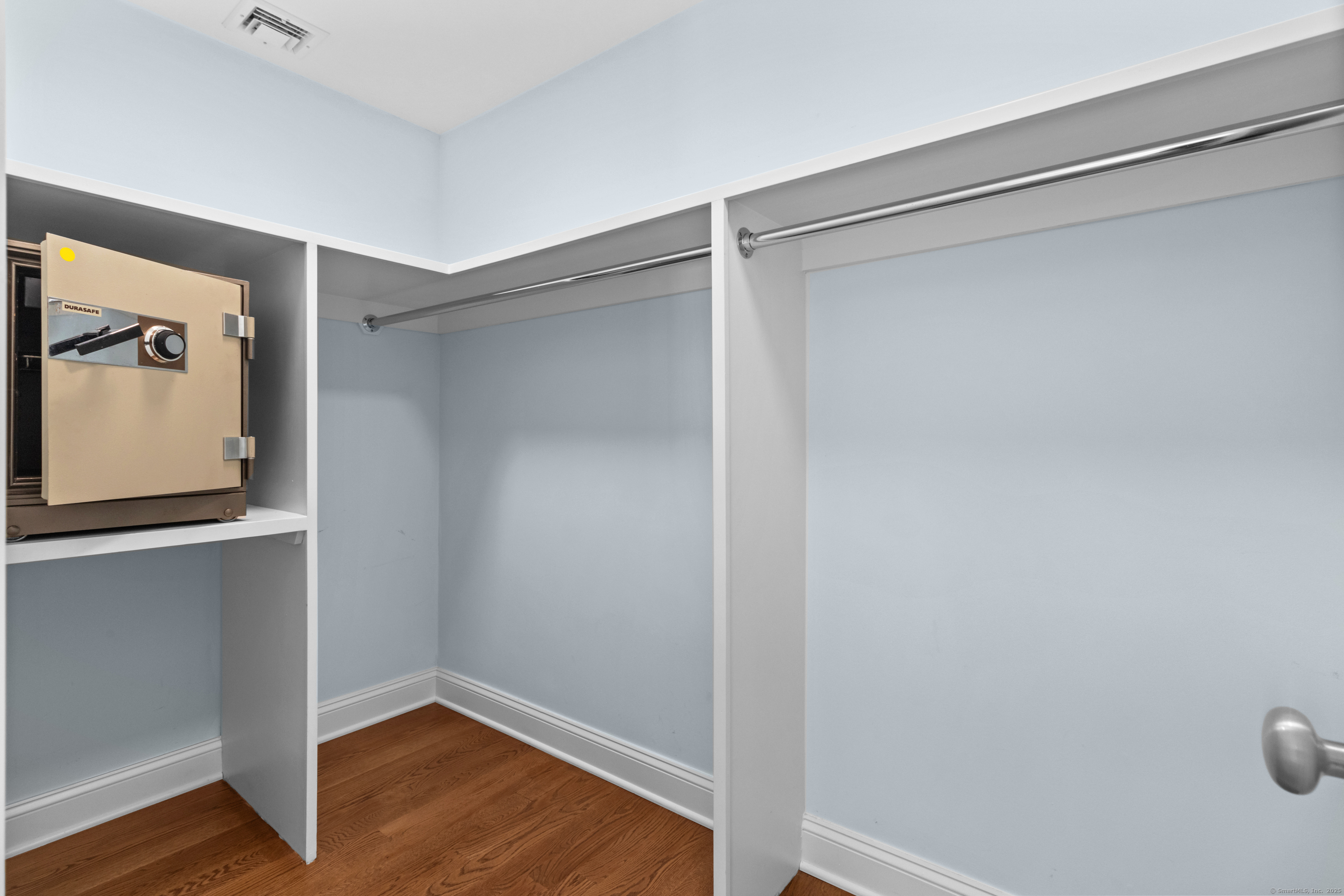 199 Gregory Boulevard, Unit D2 Norwalk, CT 06855 - Photo 17 of 31 a view of an empty room