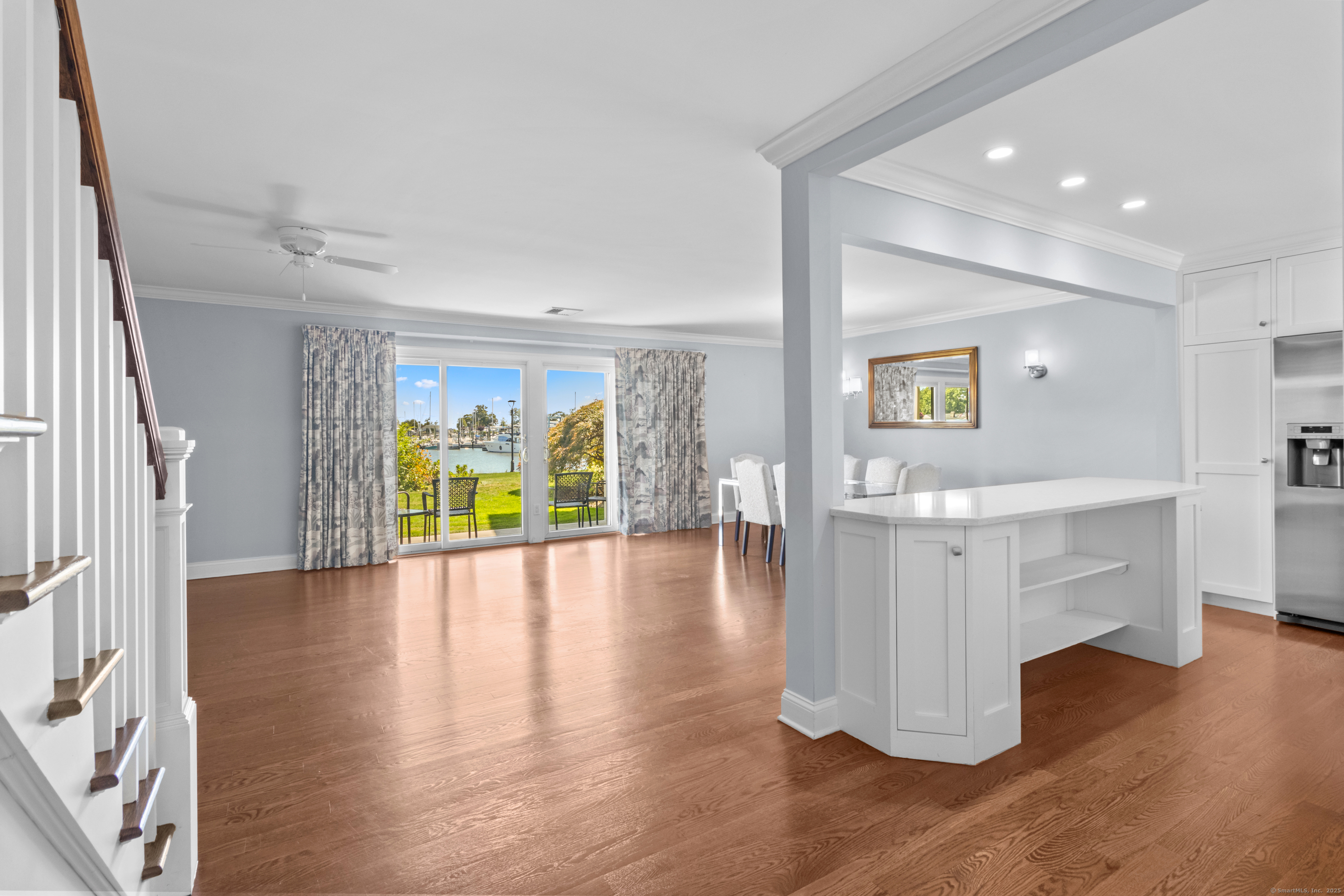 199 Gregory Boulevard, Unit D2 Norwalk, CT 06855 - Photo 5 of 31 a view of an entryway with wooden floors