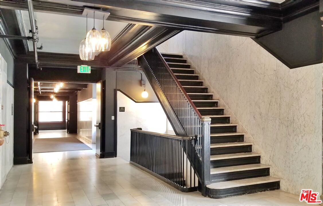 460 South Spring Street, Unit 908 Los Angeles, CA 90013 - Photo 32 of 51 Gallery Image 32