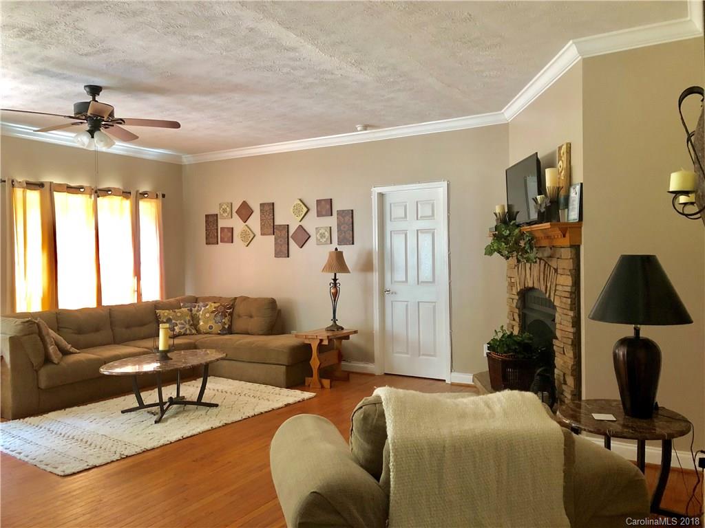 289 Wilson Cove Road Swannanoa, NC 28778 - Photo 5 of 16 Gallery Image 5