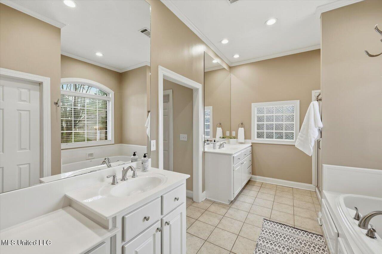 632 Sheringham Court Ridgeland, MS 39157 - Photo 20 of 41 22-632 Sheringham Ct _ Home Tours MS