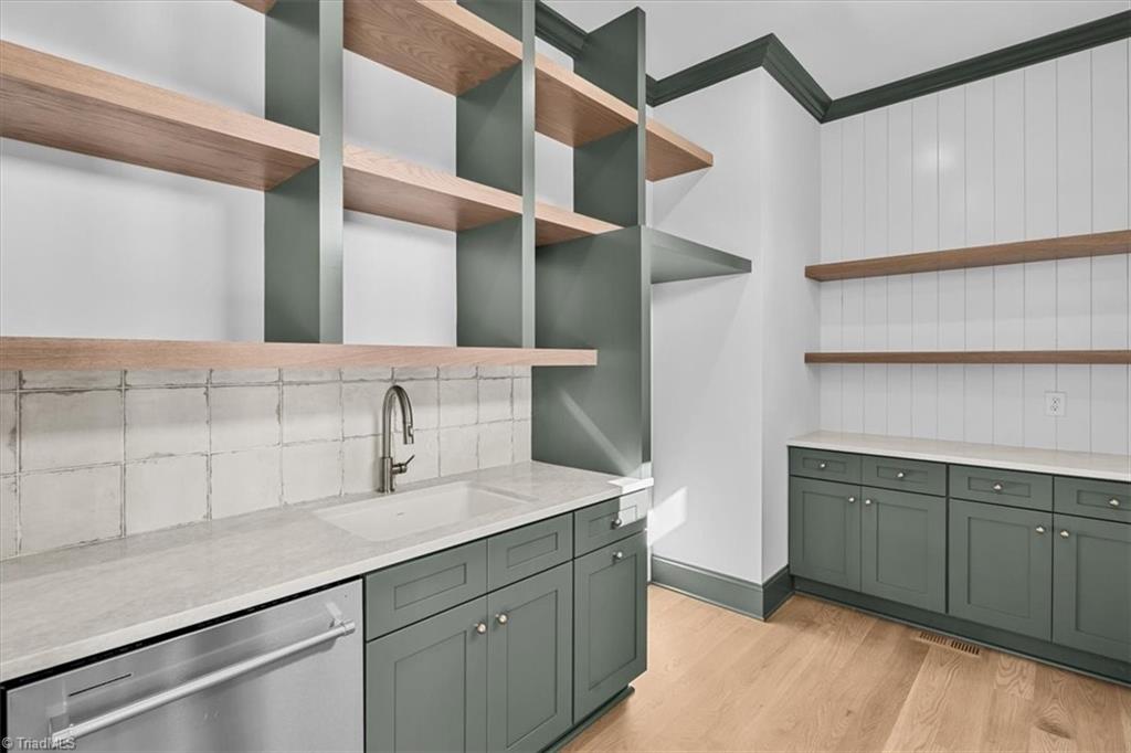 8105 Falcon Trail Oak Ridge, NC 27310 - Photo 5 of 40