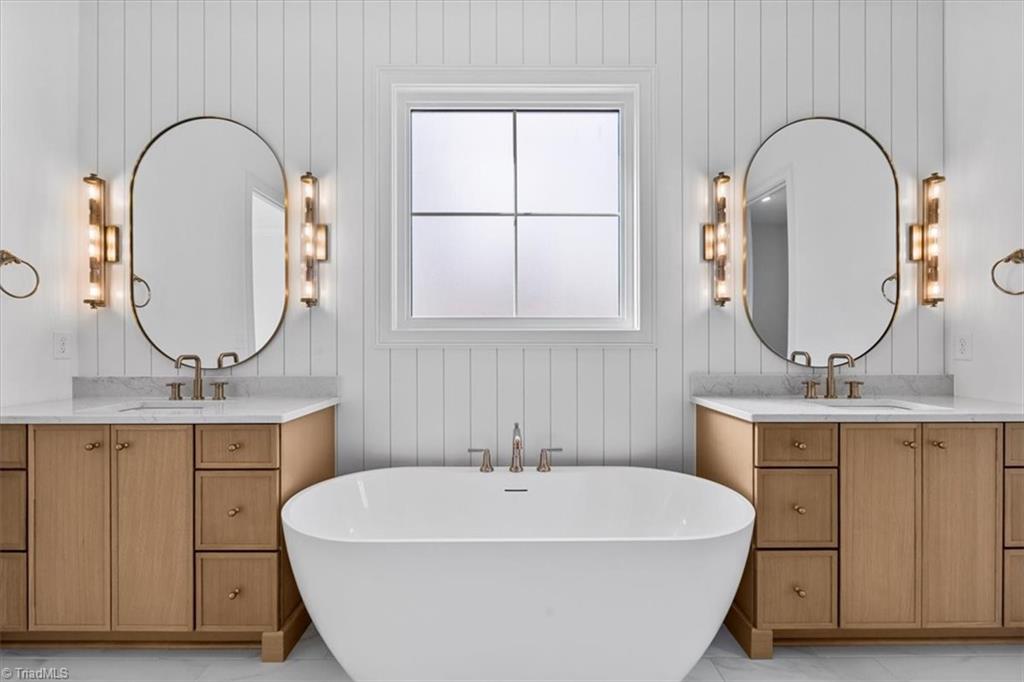 8105 Falcon Trail Oak Ridge, NC 27310 - Photo 6 of 40