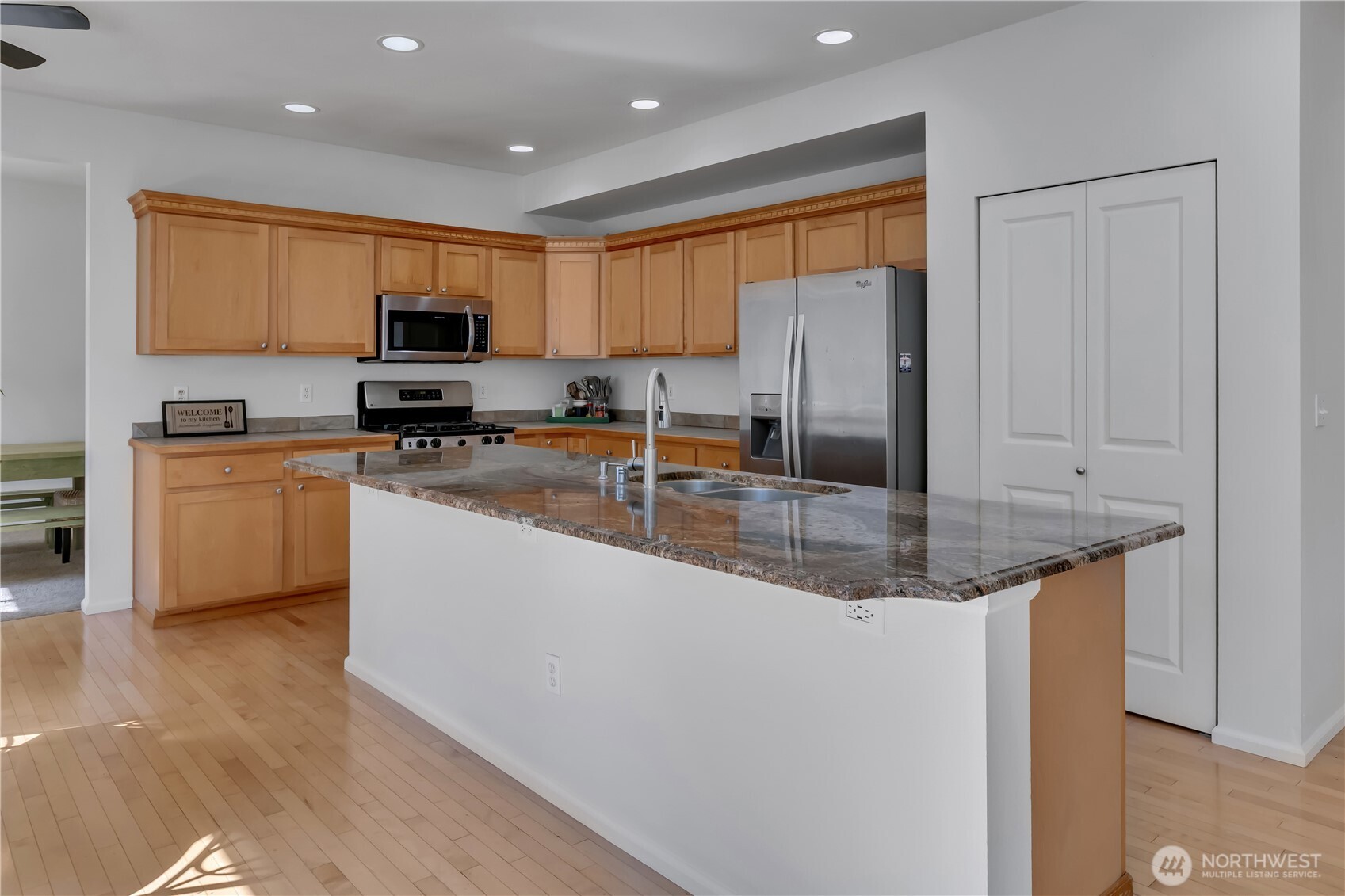 5702 Hazel Loop Southeast Auburn, WA 98092 - Photo 12 of 40