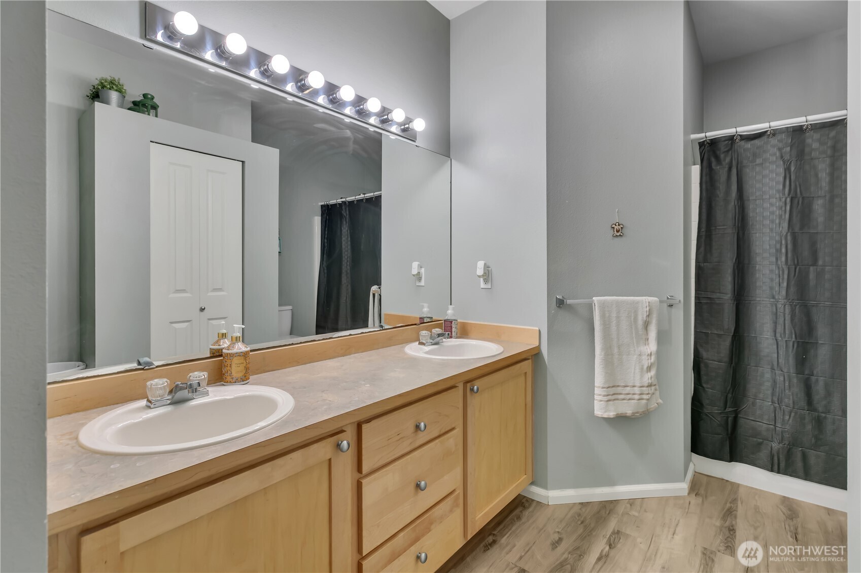 5702 Hazel Loop Southeast Auburn, WA 98092 - Photo 29 of 40