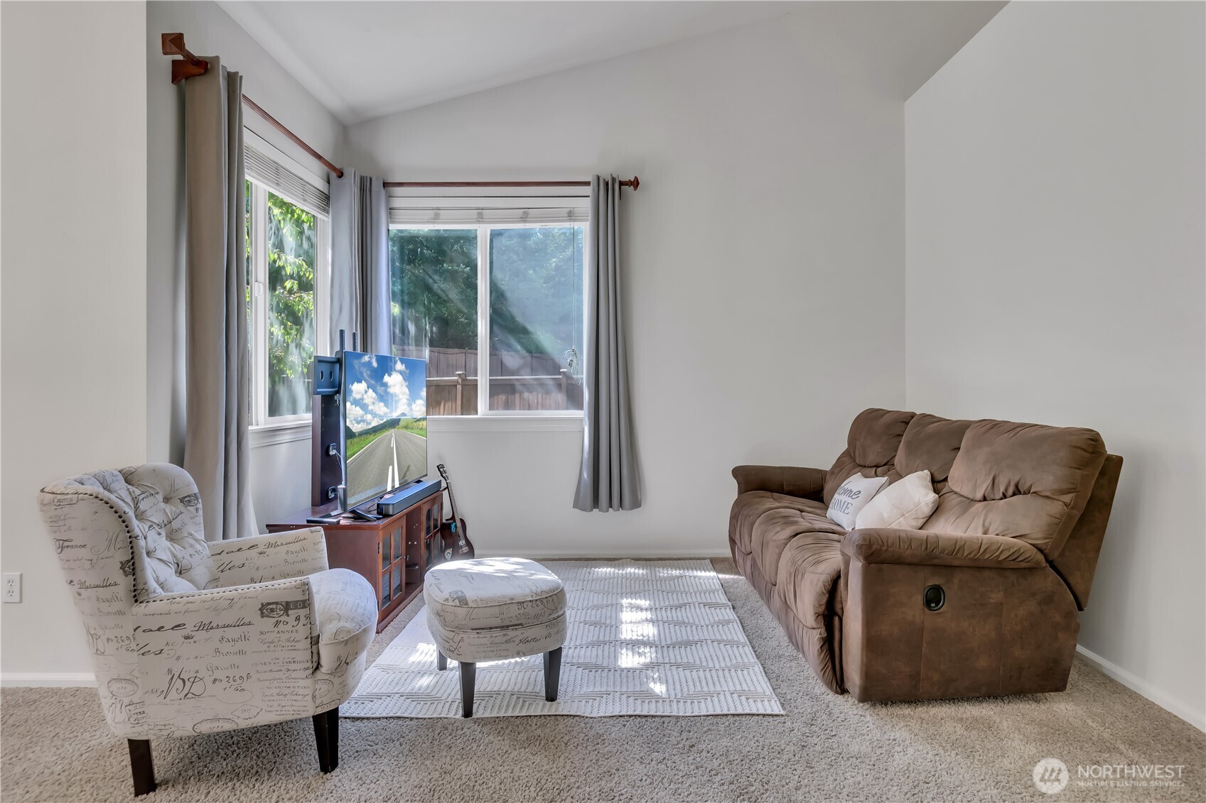 5702 Hazel Loop Southeast Auburn, WA 98092 - Photo 5 of 40