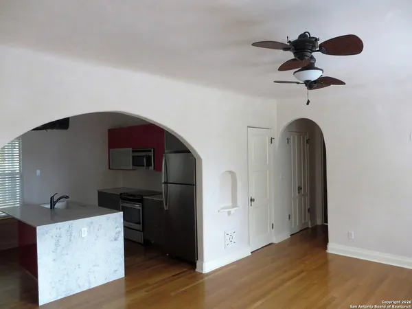 $1,150 | 403 West Elsmere Place, Unit 4, San Antonio, TX 78212