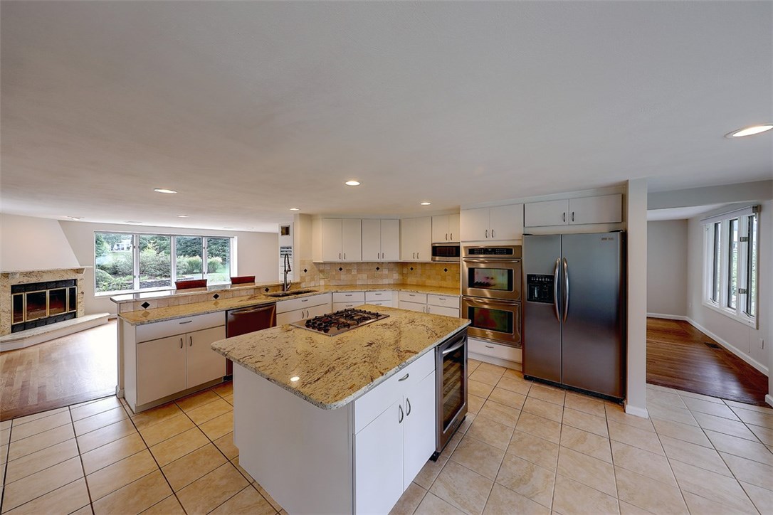 16 Oyster Point Warren, RI 02885 - Photo 11 of 38