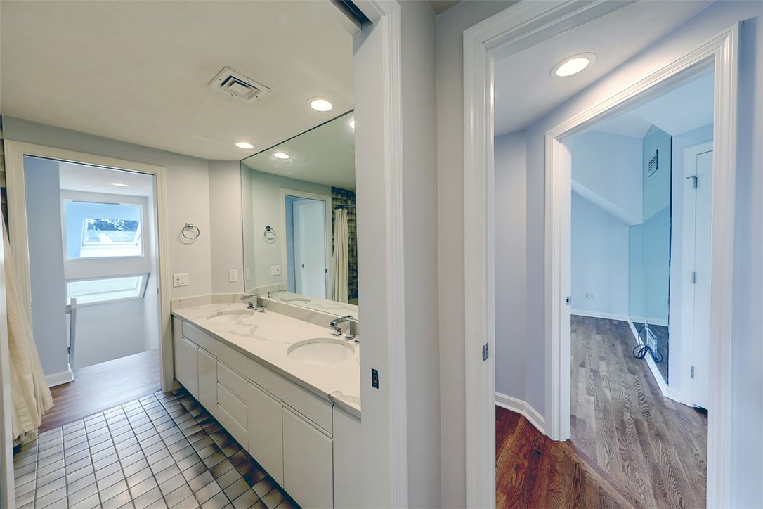 16 Oyster Point Warren, RI 02885 - Photo 27 of 38 Updated bath