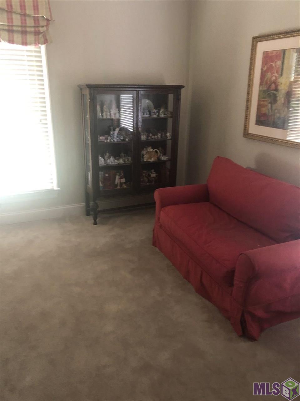 9813 Oliphant Road Baton Rouge, LA 70809 - Photo 4 of 5