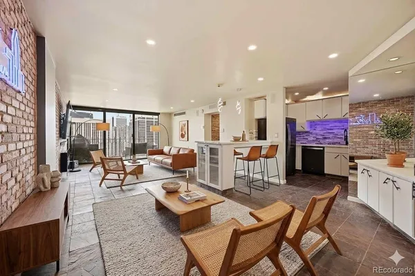 $425,000 | 1020 15th Street, Unit 29H, Denver, CO 80202