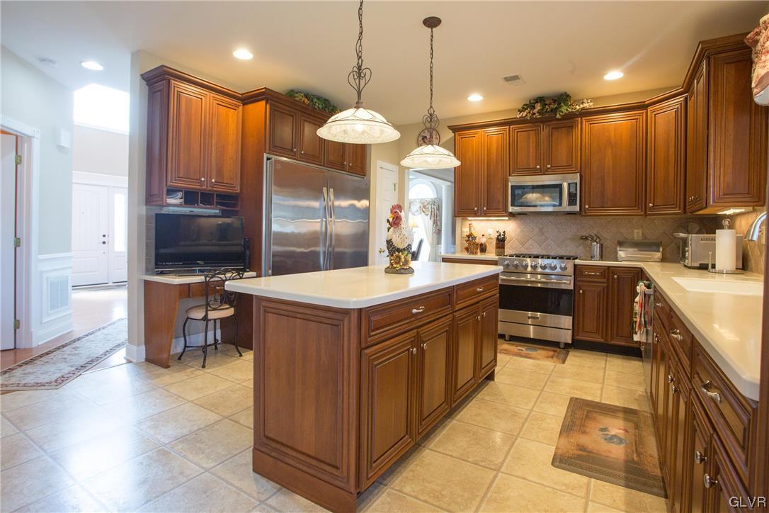 116 Hester Road Bangor, PA 18013 - Photo 2 of 37 Gallery Image 2
