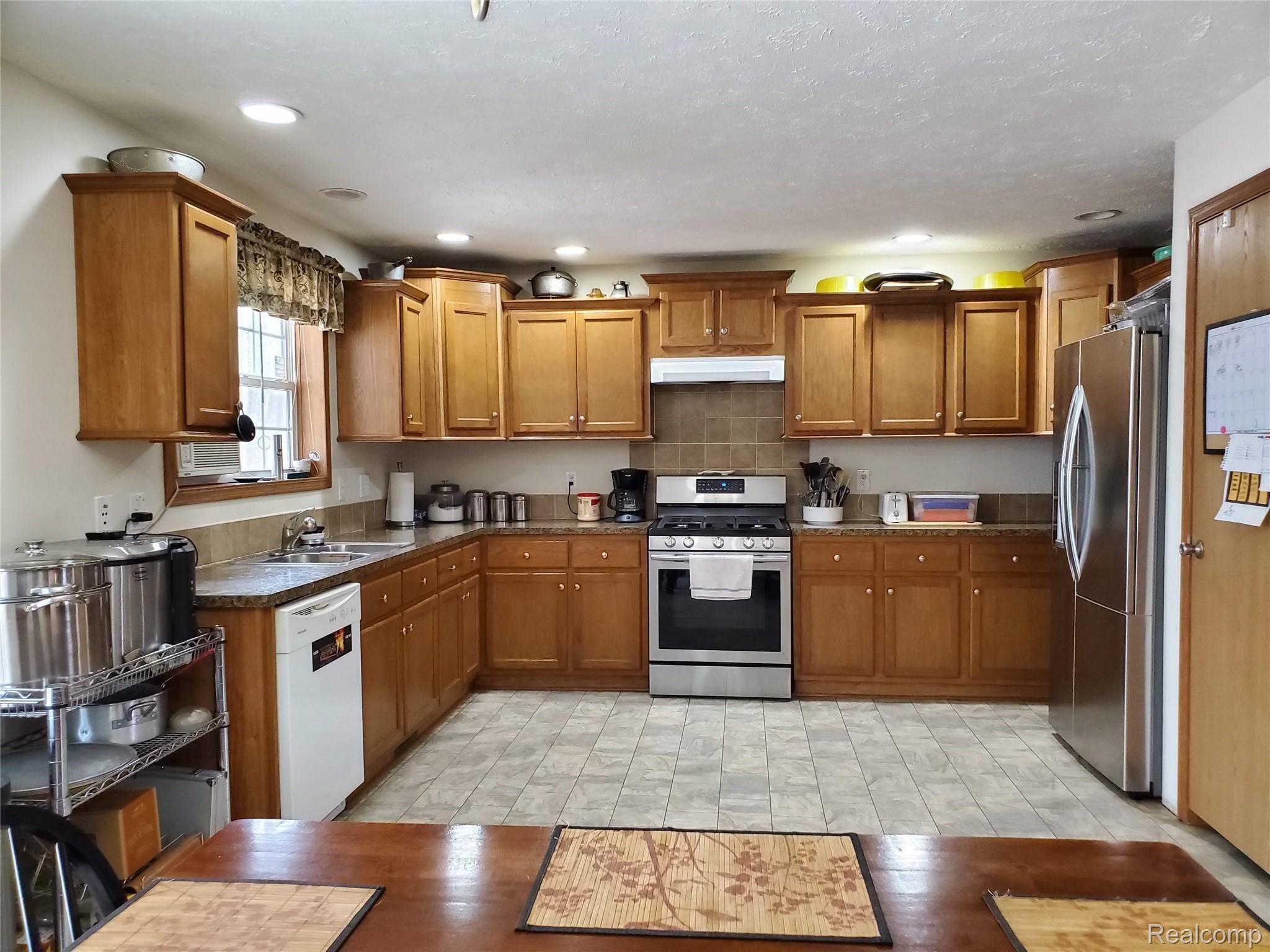 5194 Lonsberry Road Columbiaville, MI 48421 - Photo 14 of 48 EAT IN KITCHEN